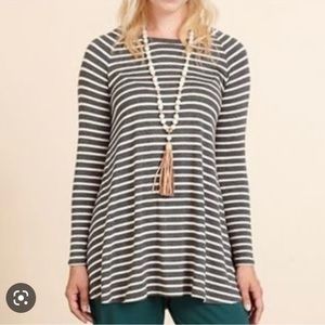 EUC Womens Matilda Jane Gray Pink Stripe Tunic Once Upon a Kettle Tee Size L